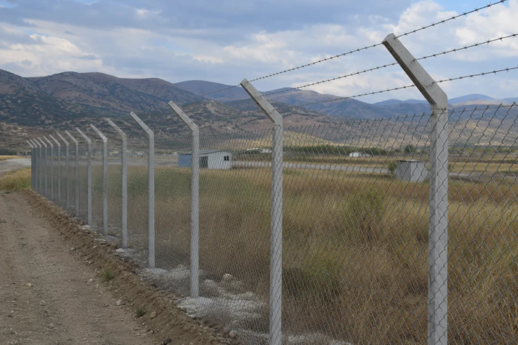 Torbalı Dikenli Tel Çit Sistemleri